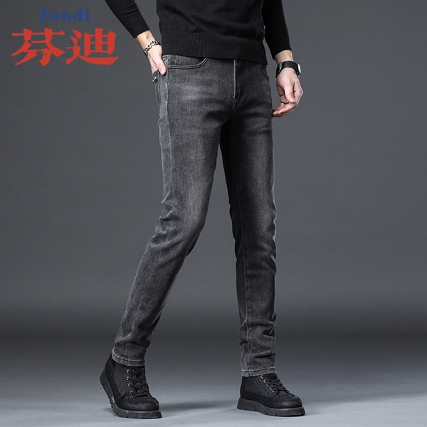 ブランドジーンズ着用イメージ